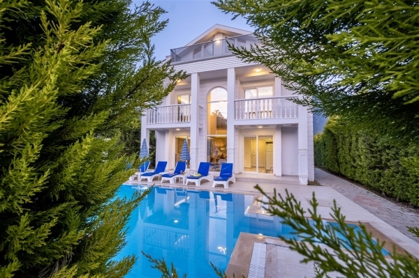 Villa Sahra