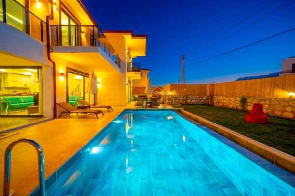 Villa Blue Moon