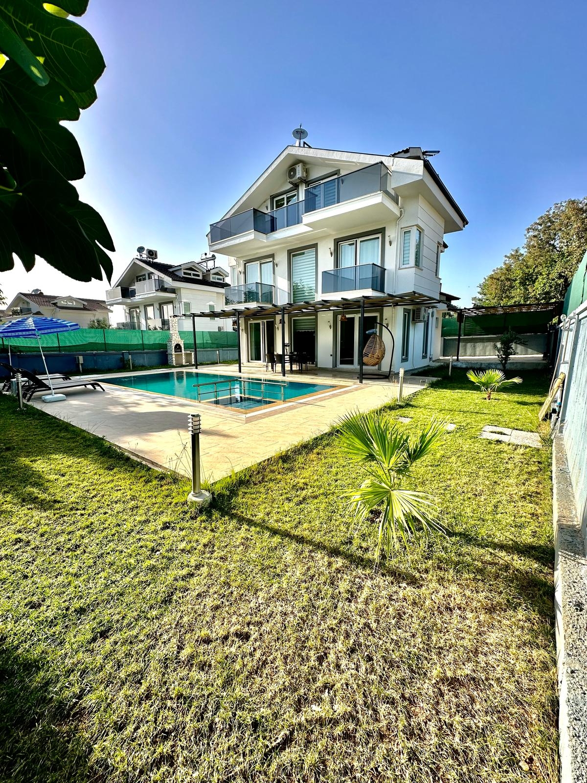 Villa Tekeli B