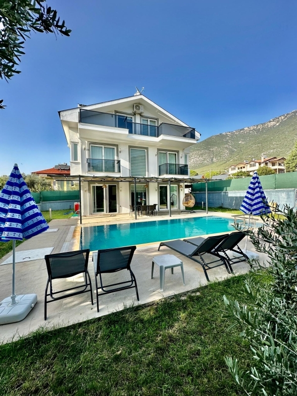 Villa Tekeli B