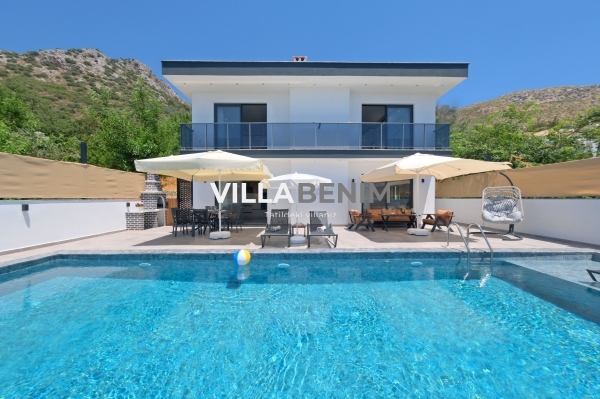 ​Villa Hesperos
