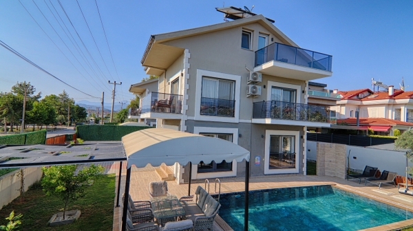 Villa Göl 2